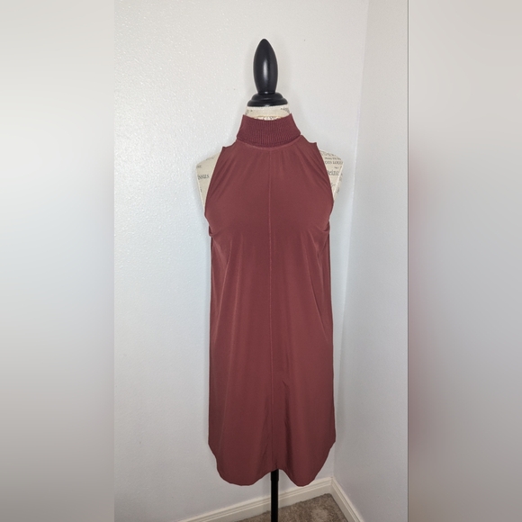 Athleta| INITIATIVE DRESS - Picture 7 of 11